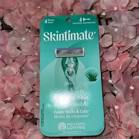 Women’s Razor - Picture 2 of 4